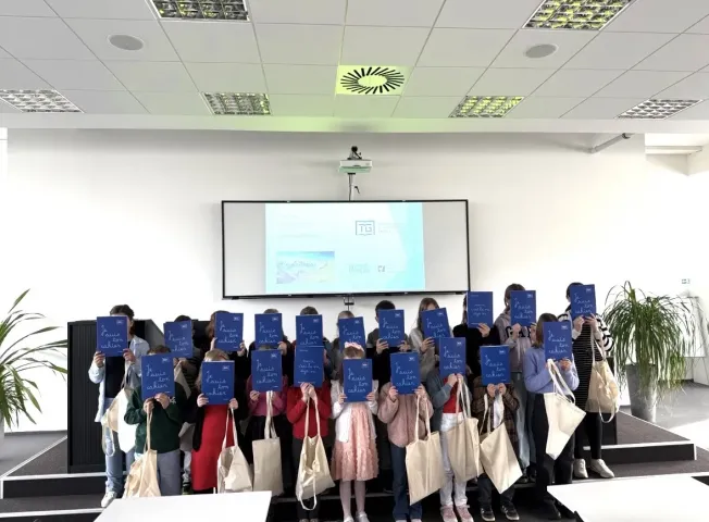 Úspěch našich žáků ve výtvarné soutěži a slavnostní vyhlášení