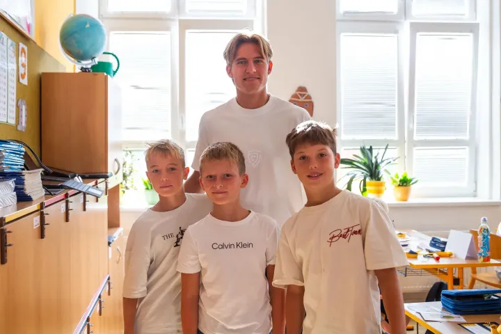 První školní den plný úsměvů a milých návštěv