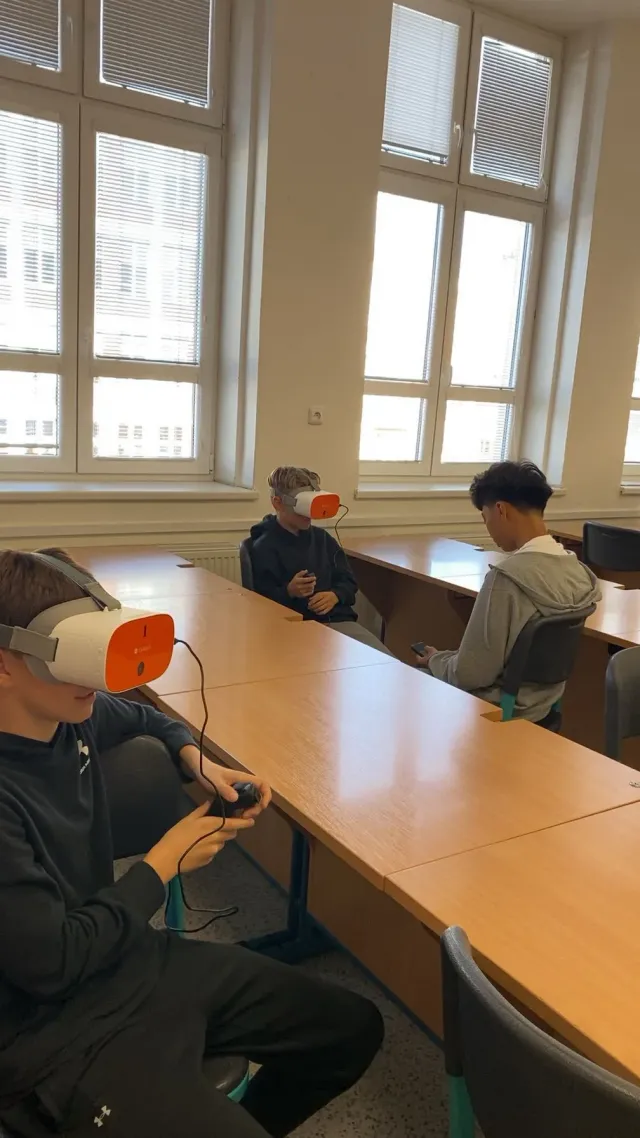 Očima dětí: Virtuální realita oživila hodinu informatiky