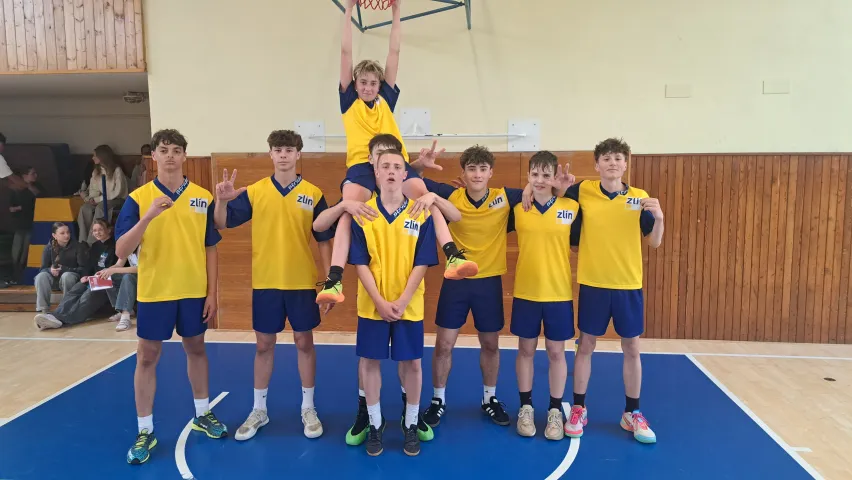 Basketbalový tým naší školy ovládl okresní kolo