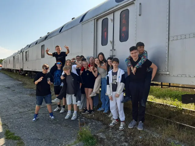 Očima dětí: Revolution Train