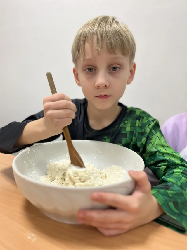 Uvařeno, ochutnáno, zvládnuto! Zakončení pololetí v kroužku vaření