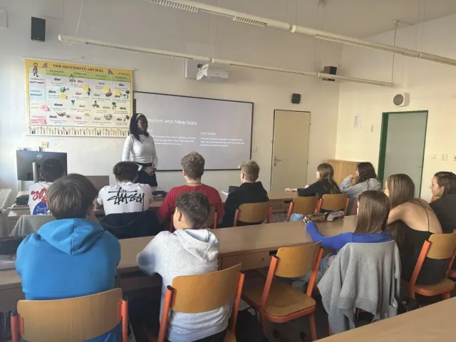 Rodilá mluvčí AJ na 2.stupni