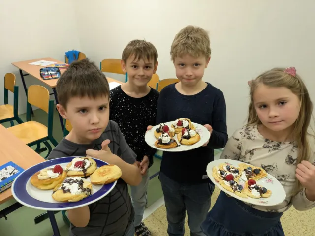 Za dveřmi družiny: Příprava lahodných vaflí a lívanců