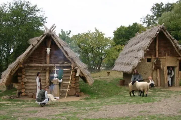 Archeoskanzen v Modré a baziliky na Velehradě
